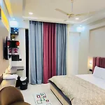 Moonlight Luxury Stay Inn